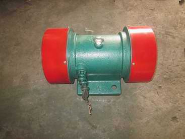 振動(dòng)電機如何加注潤滑油及油量控制